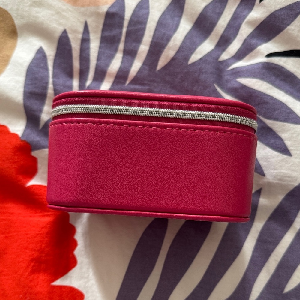 Louenhide Pink Jewelry Case - Picture 2 of 9